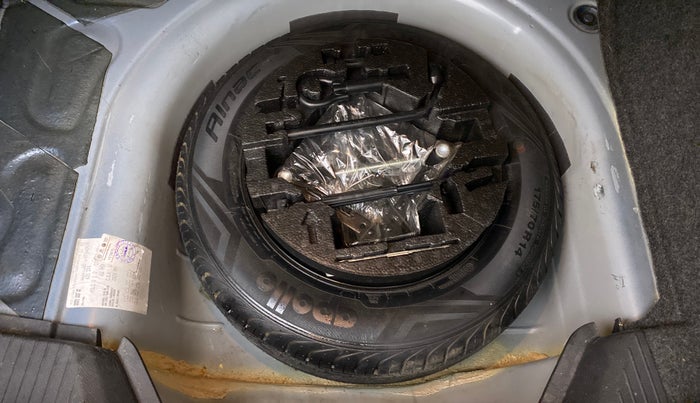 2016 Volkswagen Ameo COMFORTLINE 1.2, Petrol, Manual, 38,466 km, Spare Tyre