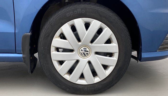 2016 Volkswagen Ameo COMFORTLINE 1.2, Petrol, Manual, 38,466 km, Right Front Wheel