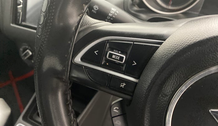 2019 Maruti Swift VDI, Diesel, Manual, 46,592 km, Steering wheel - Sound system control not functional