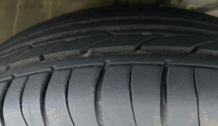 2019 Maruti Swift VDI, Diesel, Manual, 46,592 km, Left Rear Tyre Tread