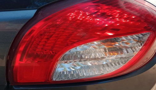 2019 Maruti Alto LXI CNG, CNG, Manual, 63,515 km, Right tail light - Minor damage
