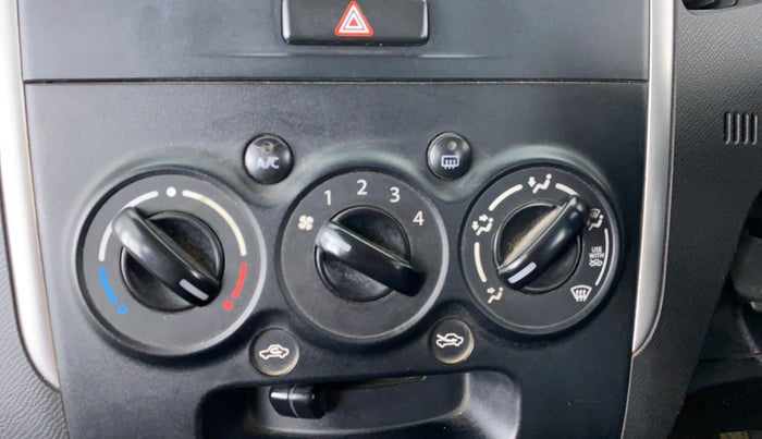 2013 Maruti Wagon R Stingray VXI, Petrol, Manual, 68,674 km, AC Unit - Directional switch has minor damage