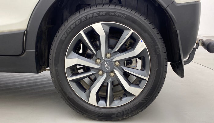 2021 Mahindra XUV300 1.2 W8 OPT, Petrol, Manual, 9,335 km, Left Rear Wheel