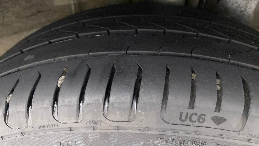 Left Rear Tyre Tread