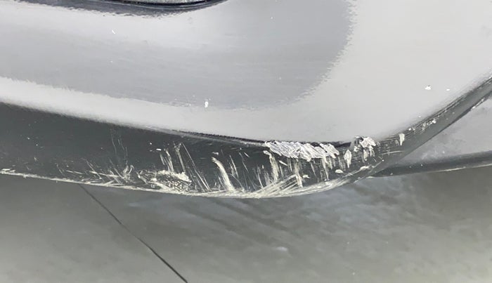 2019 Hyundai Verna 1.6 SX+ VTVT AT, CNG, Automatic, 59,449 km, Front bumper - Minor scratches