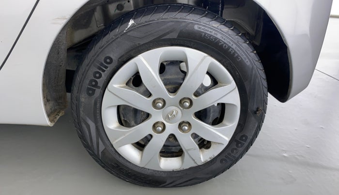 2015 Hyundai Eon MAGNA +, Petrol, Manual, 83,495 km, Left Rear Wheel