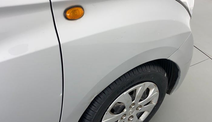 2015 Hyundai Eon MAGNA +, Petrol, Manual, 83,495 km, Right fender - Slightly dented