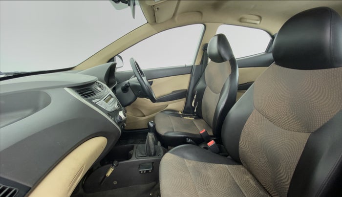 2015 Hyundai Eon MAGNA +, Petrol, Manual, 83,495 km, Right Side Front Door Cabin