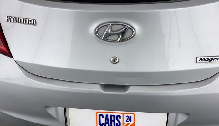 2015 Hyundai Eon MAGNA +, Petrol, Manual, 83,495 km, Dicky (Boot door) - Slightly dented
