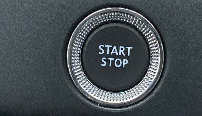2022 Renault TRIBER 1.0 RXZ, Petrol, Manual, 7,630 km, Keyless Start/ Stop Button