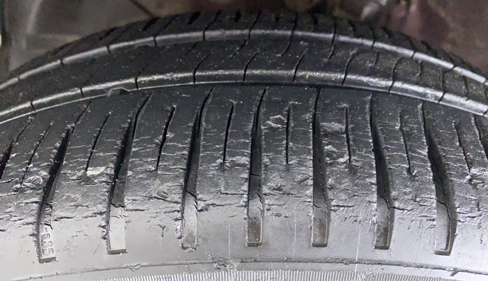 2011 Honda City S MT PETROL, Petrol, Manual, 52,408 km, Left Front Tyre Tread