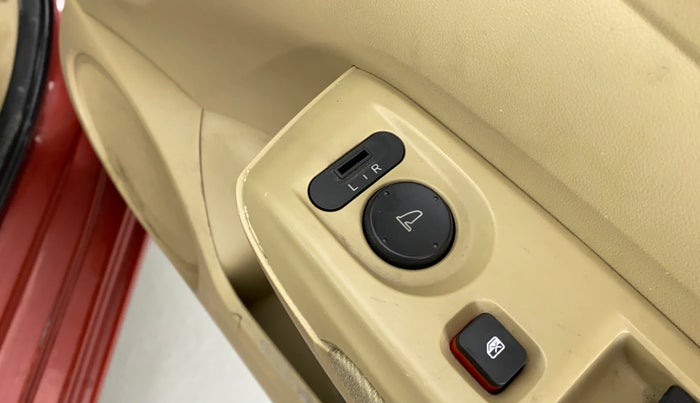 2011 Honda City S MT PETROL, Petrol, Manual, 52,408 km, Left rear-view mirror - ORVM switch has minor damage