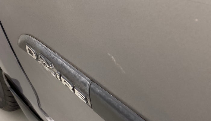2015 Maruti Swift Dzire ZDI, Diesel, Manual, 70,858 km, Front passenger door - Minor scratches