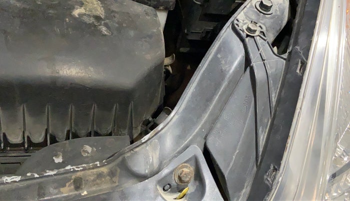 2012 Hyundai i20 SPORTZ 1.2 VTVT, Petrol, Manual, 71,561 km, Left headlight - Clamp has minor damage