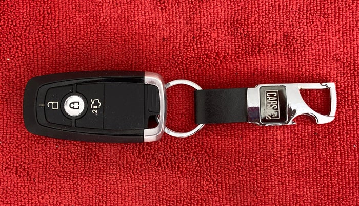 2019 Ford New Figo TITANIUM 1.2 PETROL MT, Petrol, Manual, 18,162 km, Key Close Up