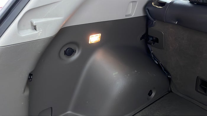 KIA SPORTAGE-Dicky /Boot Door Boot interior Scratch