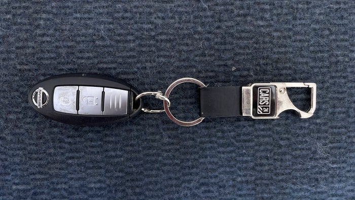 NISSAN X TRAIL-Key Close-up