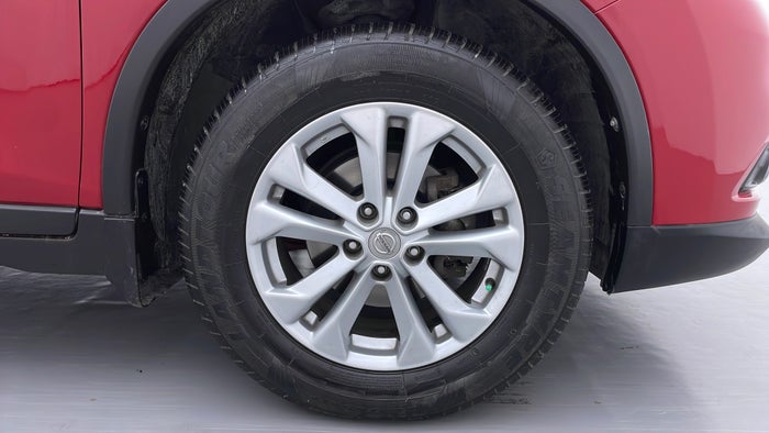 NISSAN X TRAIL-Right Front Tyre
