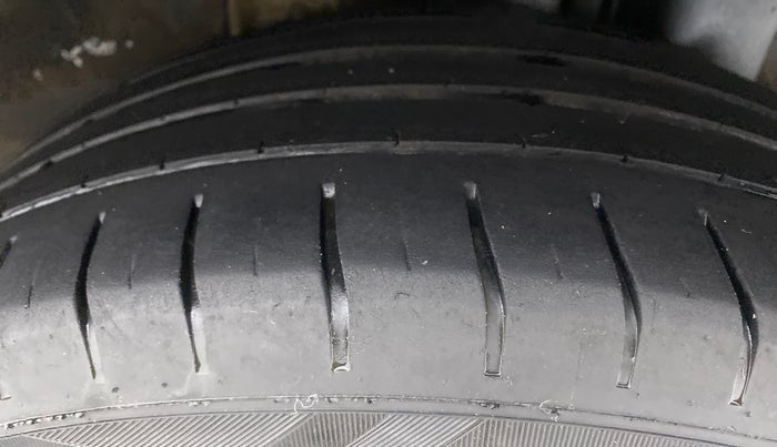 2016 Hyundai Elite i20 ASTA 1.2, Petrol, Manual, 42,880 km, Left Rear Tyre Tread