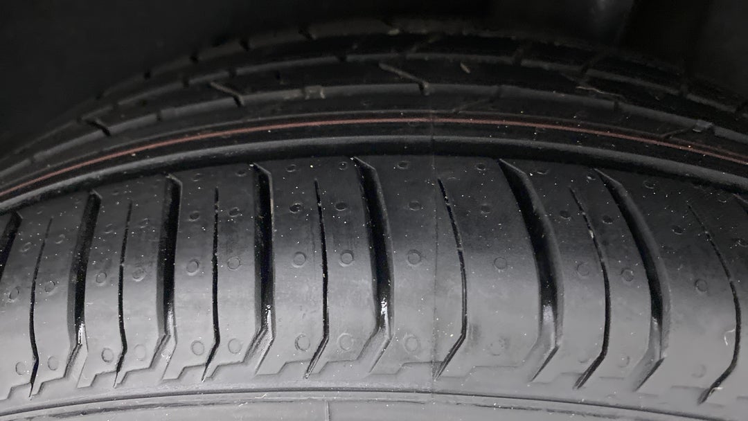 Left Rear Tyre Tread
