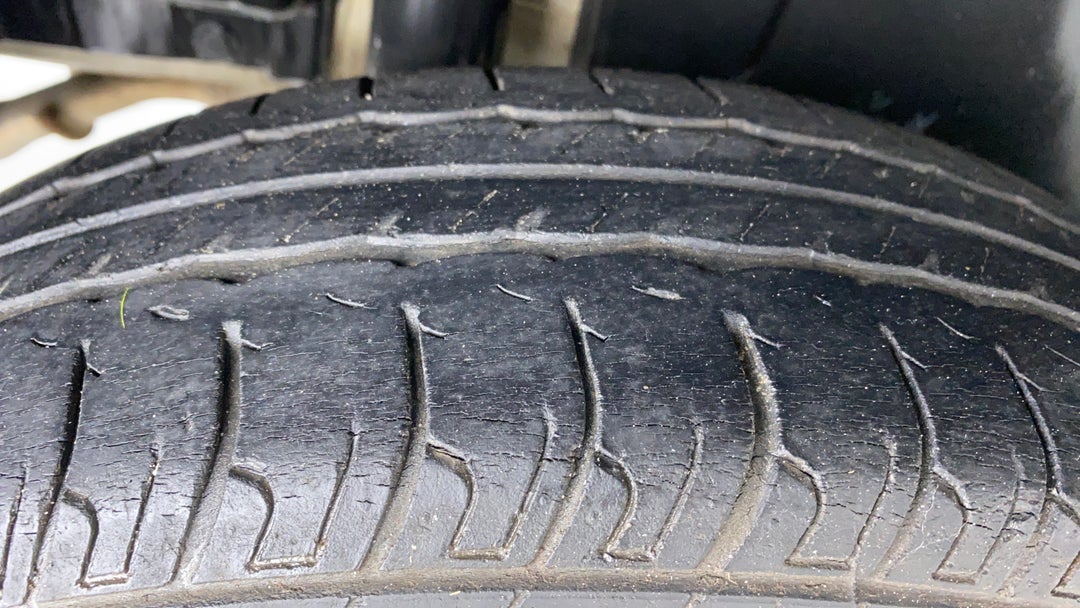 Right Rear Tyre Tread