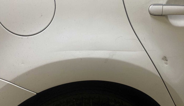 2017 Volkswagen Ameo HIGHLINE  PLUS 1.2, Petrol, Manual, 81,303 km, Right quarter panel - Slightly dented