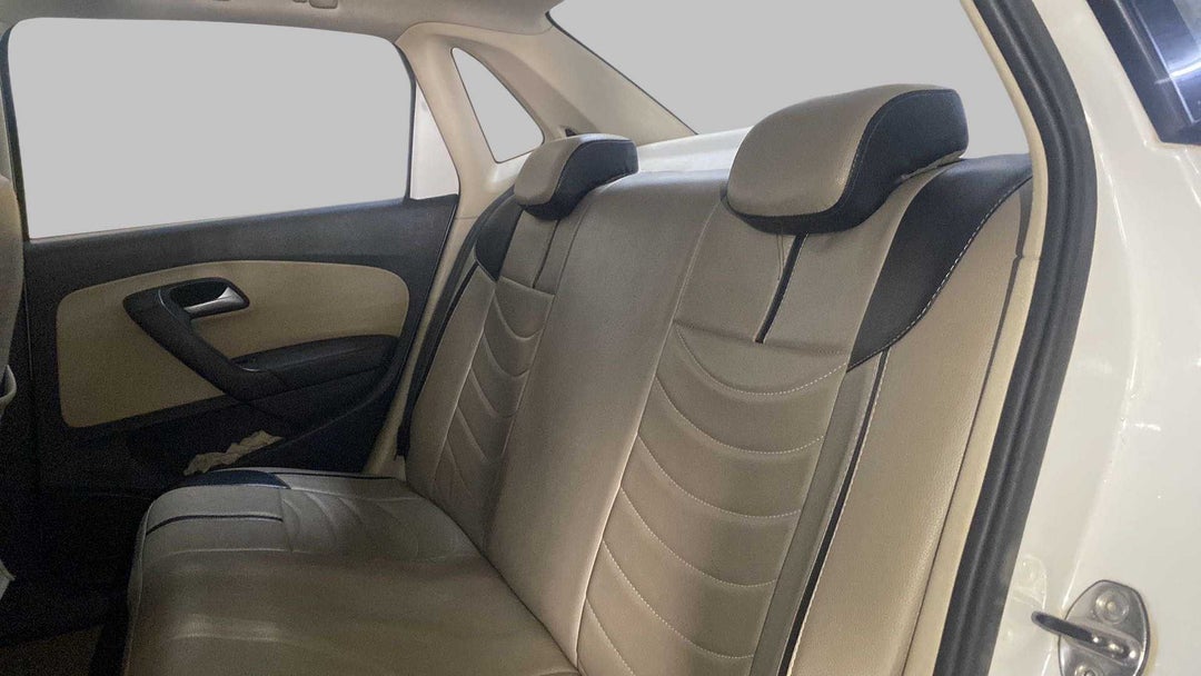 Right Side Rear Door Cabin