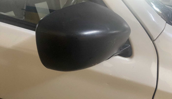2019 Maruti Alto VXI, Petrol, Manual, 49,302 km, Right rear-view mirror - Cover has minor damage