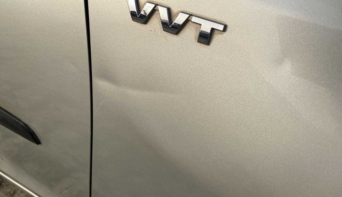 2015 Maruti Swift VXI, Petrol, Manual, 68,452 km, Right fender - Minor scratches