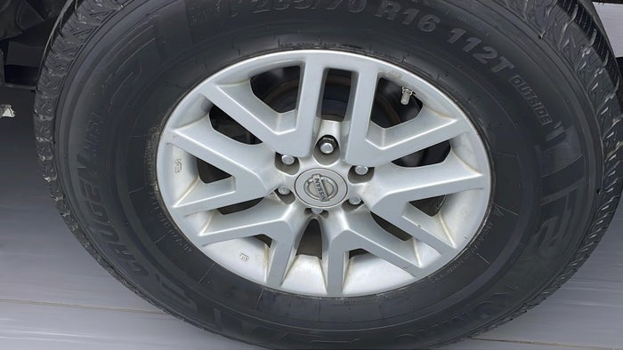 NISSAN X TERRA-Wheel Cap RHS Rear Missing