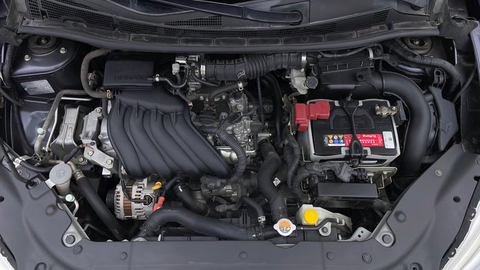 NISSAN SENTRA-Engine Bonet View