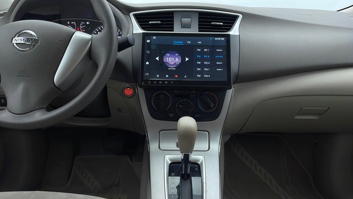NISSAN SENTRA-Center Console
