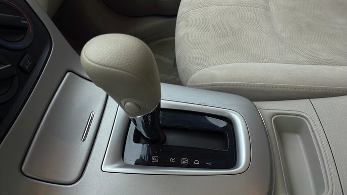NISSAN SENTRA-Gear Lever