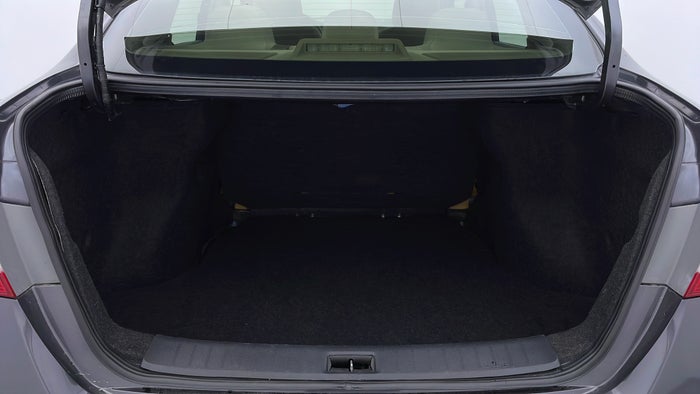NISSAN SENTRA-Boot Inside View
