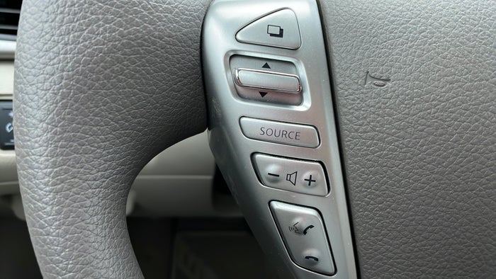NISSAN SENTRA-Drivers Control