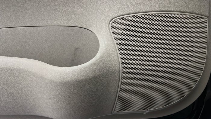 NISSAN SENTRA-Speakers