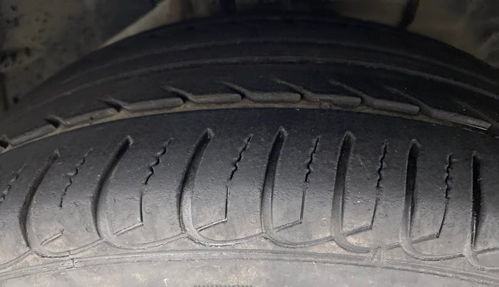 2018 Ford Ecosport 1.5TITANIUM TDCI, Diesel, Manual, 45,167 km, Right Front Tyre Tread