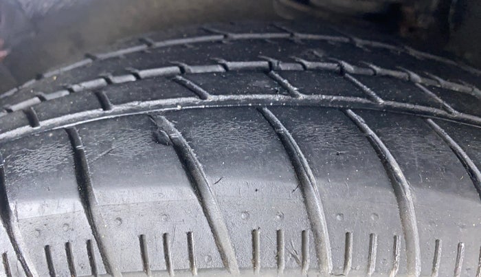 2017 Maruti Alto K10 VXI, Petrol, Manual, 16,846 km, Left Front Tyre Tread