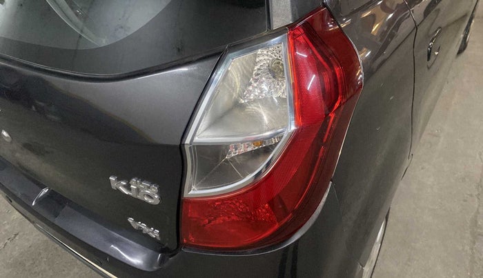 2015 Maruti Alto K10 VXI, Petrol, Manual, 99,053 km, Right tail light - Minor scratches