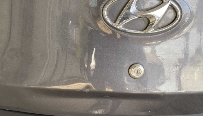 2014 Hyundai Eon ERA +, Petrol, Manual, 32,876 km, Dicky (Boot door) - Slightly dented