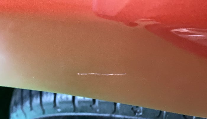 2019 Renault Duster RXS 106 PS MT, CNG, Manual, 30,212 km, Right quarter panel - Slightly dented