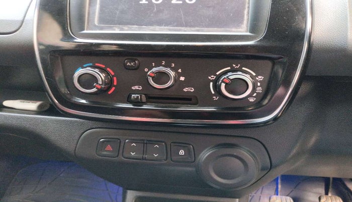 2018 Renault Kwid 1.0 RXT Opt, Petrol, Manual, 31,896 km, AC Unit - Directional switch has minor damage