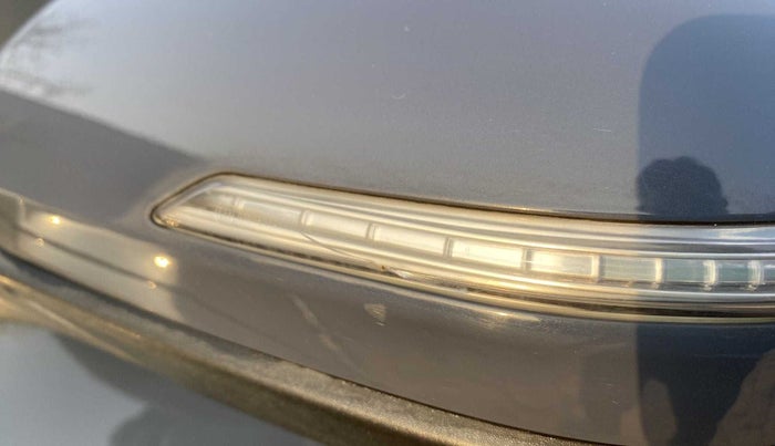 2014 Hyundai Elite i20 SPORTZ 1.2 (O), Petrol, Manual, 26,955 km, Left rear-view mirror - Indicator light has minor damage