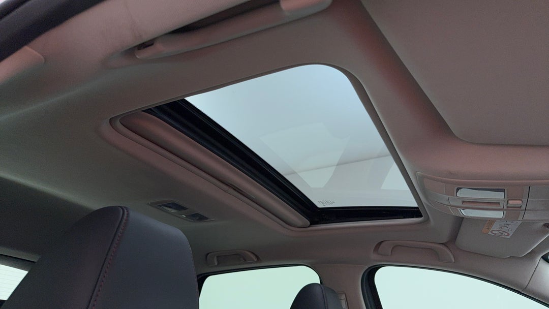 Interior Sunroof/Moonroof