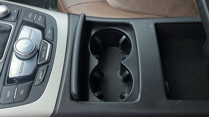 AUDI A6-Centre Console Cup holder Broken