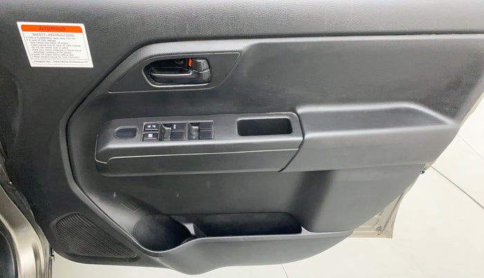2021 Maruti New Wagon-R 1.0 Lxi (o) cng, CNG, Manual, 17,189 km, Driver Side Door Panels Control