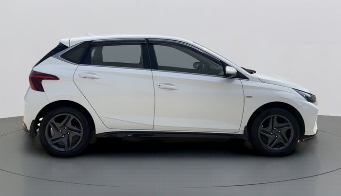 2020 Hyundai NEW I20 SPORTZ 1.2 AT, Petrol, Automatic, 29,172 km, Right Side View