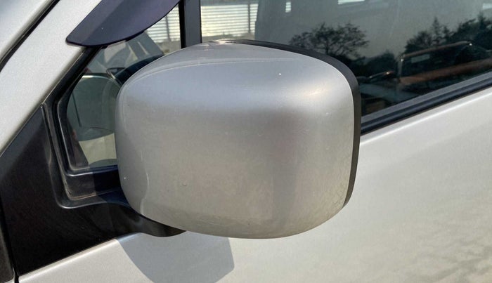 2015 Maruti Wagon R 1.0 VXI, Petrol, Manual, 37,835 km, Left rear-view mirror - Minor scratches