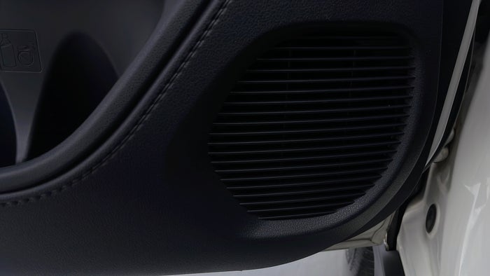 TOYOTA RUSH-Speakers