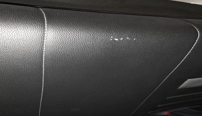 2018 Tata Tiago XZ 1.2 REVOTRON, Petrol, Manual, 54,755 km, Second-row right seat - Cover slightly torn